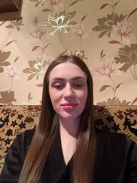 AlinaLove3213 online show from 16, 4, 2026