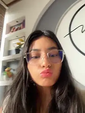 VioletRousee online show from 19, 6, 2026