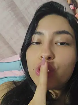 VioletRousee online show from 3, 7, 2026