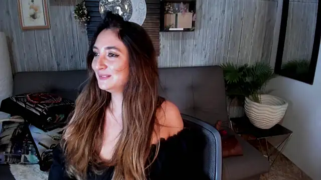 Snapshot of Alucarda666 chatting on 5, 6, 2026 Alucarda666 online show from 5, 6, 2026