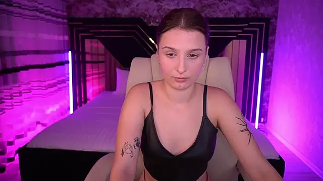 VikVikLove online show from 25, 6, 2026