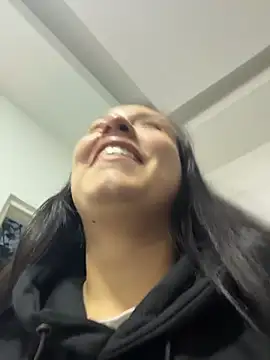 Belavelvet online show from 7, 4, 2026