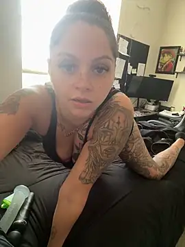 Snapshot of Tattedphoenix chatting on 1, 5, 2026 Tattedphoenix online show from 1, 5, 2026