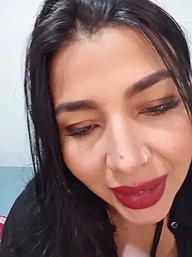 Snapshot of Antonella-corruso chatting on 5, 6, 2026 Antonella-corruso online show from 5, 6, 2026