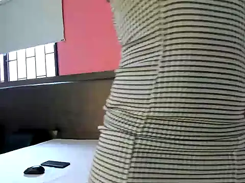 Snapshot of Azul_Luna chatting on 13, 4, 2026 Azul Luna online show from 13, 4, 2026