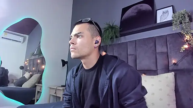 RomeoBoselli   online show from 14, 4, 2026