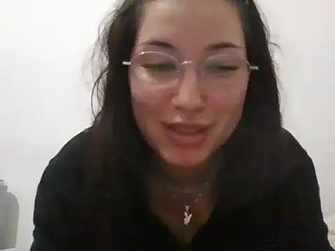 cherryxxox online show from 15, 4, 2026