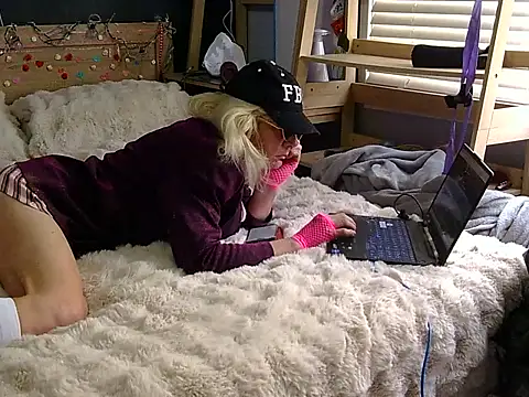 sexysassyNaralie online show from 22, 4, 2026