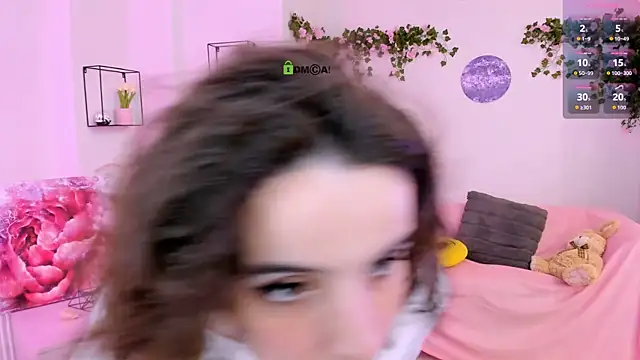 mia mooon  online show from 26, 6, 2026