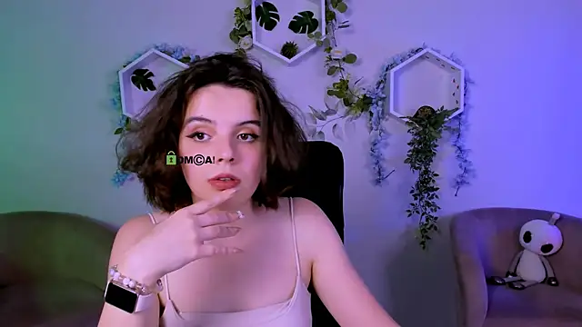 mia mooon  online show from 7, 7, 2026
