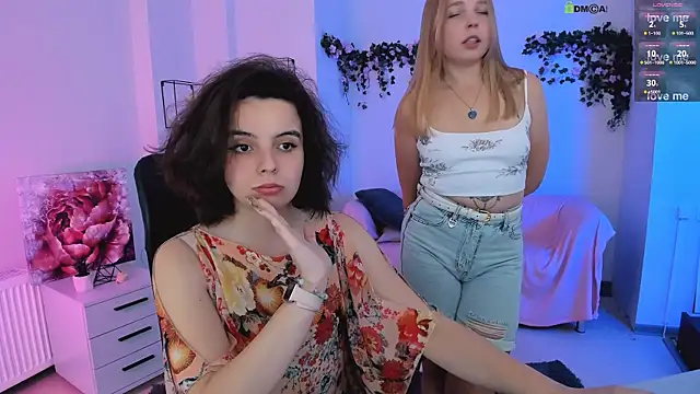 mia mooon  online show from 18, 7, 2026