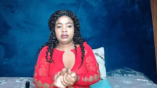 CaramelBaddie16 online show from 31, 5, 2026