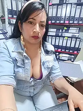 ZOE-WILDER  online show from 3, 6, 2026