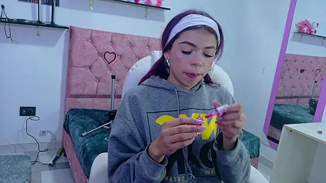 VelinaHoney online show from 29, 7, 2026