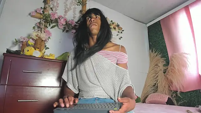 Snapshot of Lexyy_lux chatting on 15, 4, 2026 Lexyy lux online show from 15, 4, 2026