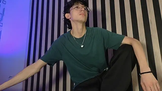 Twink Sebas7 online show from 3, 7, 2026