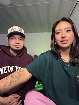 hotlatinocouple   online show from 17, 4, 2026