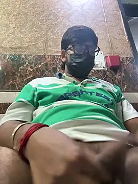 Badbuddy00 online show from 13, 4, 2026