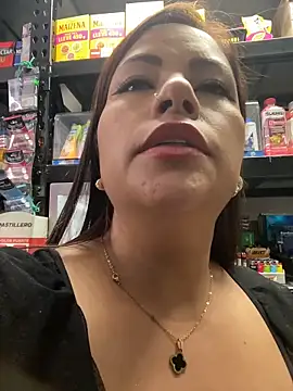 MIA ROSSEEE online show from 19, 6, 2026