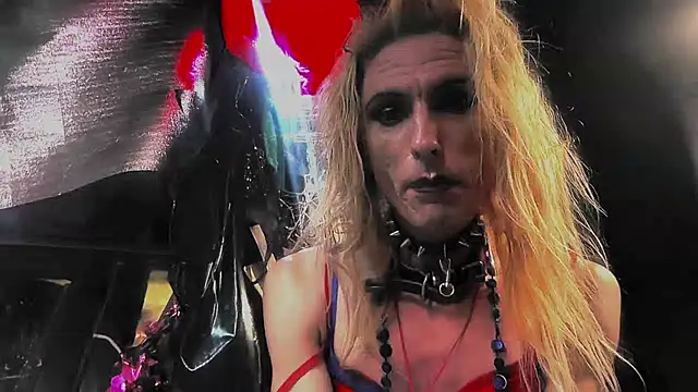 TgirlBrat online show from 5, 7, 2026