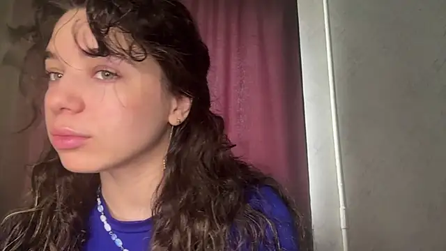 Snapshot of Angeliheee chatting on 16, 4, 2026 Angeliheee online show from 16, 4, 2026