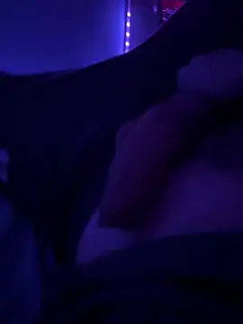 Snapshot of CazzoneCulone08 chatting on 12, 4, 2026 CazzoneCulone08 online show from 12, 4, 2026