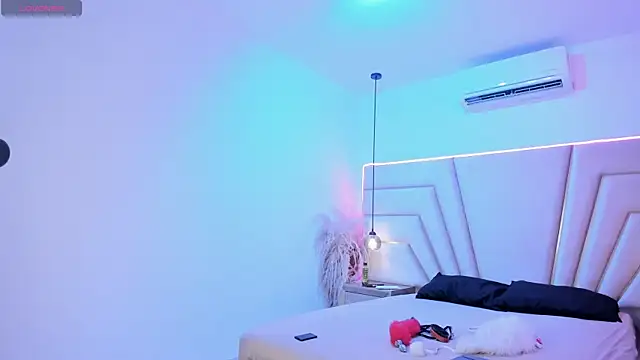 SamyBrownn online show from 29, 4, 2026