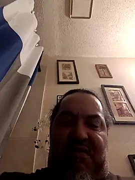 Snapshot of MrBustNut2026 chatting on 20, 4, 2026 MrBustNut2026 online show from 20, 4, 2026