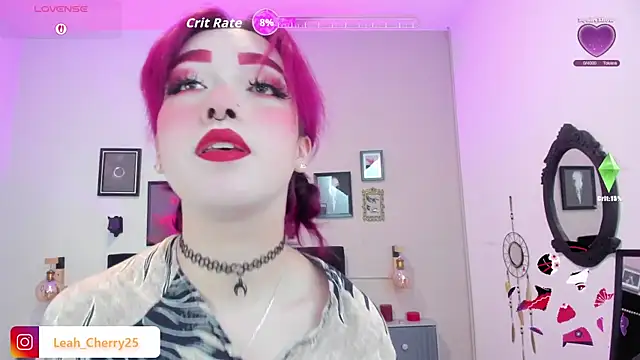 Snapshot of Leah_cherry chatting on 23, 6, 2026 Leah cherry online show from 23, 6, 2026