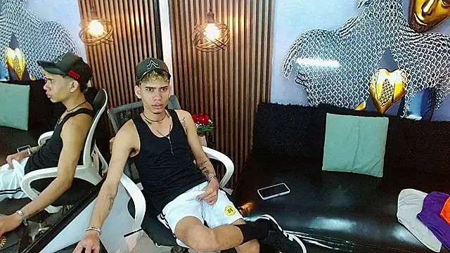 Snapshot of Skinny_cute_Alyer chatting on 5, 6, 2026 Skinny cute Alyer online show from 5, 6, 2026