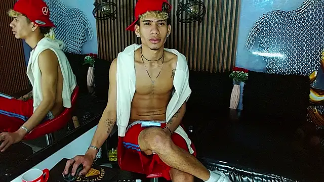 Snapshot of Skinny_cute_Alyer chatting on 14, 7, 2026 Skinny cute Alyer online show from 14, 7, 2026