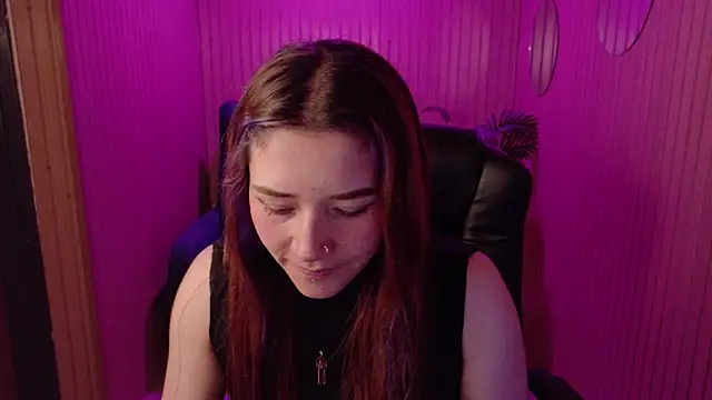 Snapshot of Emily_Cherry_ chatting on 29, 5, 2026 Emily Cherry online show from 29, 5, 2026
