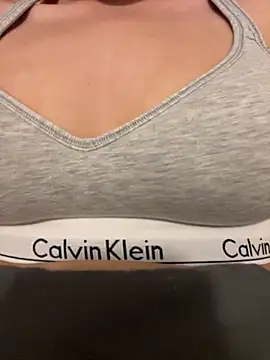 zoey166 online show from 15, 4, 2026