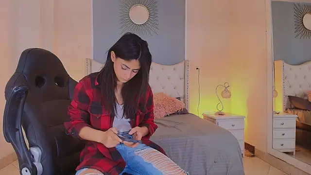 elizabeth santos1 online show from 3, 6, 2026