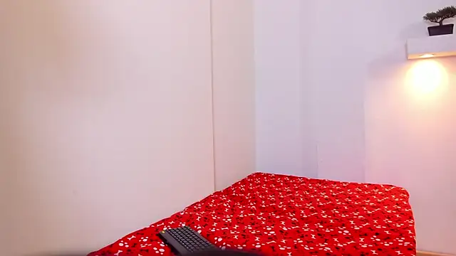 Kenji n Rousse online show from 15, 7, 2026