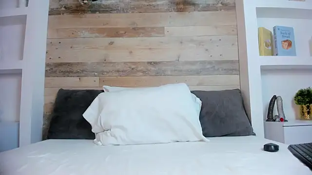 Snapshot of jade_spinters chatting on 14, 4, 2026 jade spinters online show from 14, 4, 2026