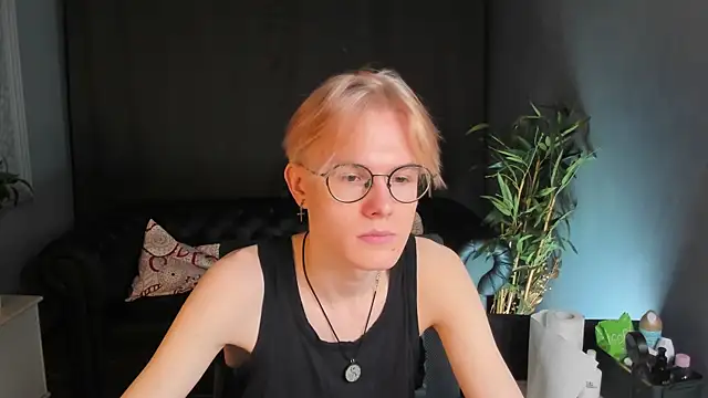 Snapshot of Liam_Blair chatting on 16, 4, 2026 Liam Blair online show from 16, 4, 2026