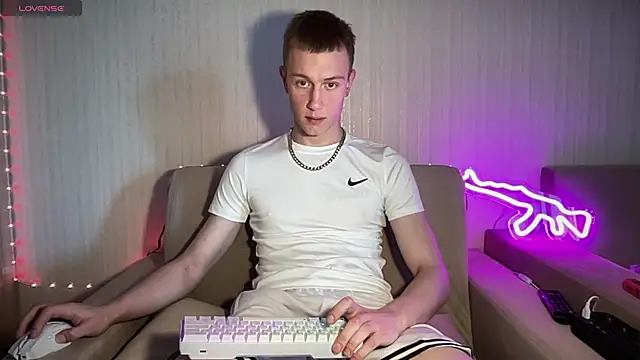 Travis Gracile online show from 18, 6, 2026