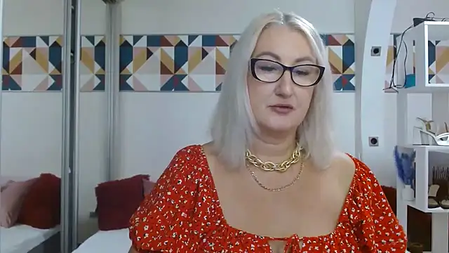DianaFrances online show from 25, 7, 2026