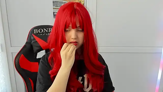 Caroline cutte online show from 14, 4, 2026