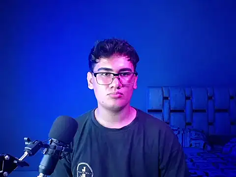 Snapshot of Andruetxx chatting on 13, 4, 2026 Andruetxx online show from 13, 4, 2026