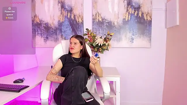 madydoll  online show from 14, 7, 2026