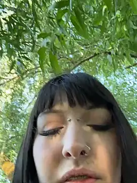 virusDoll online show from 3, 6, 2026