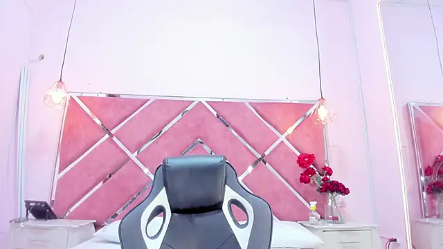 Snapshot of Kimmiebellarie chatting on 15, 4, 2026 Kimmiebellarie online show from 15, 4, 2026