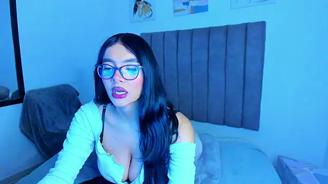 britanny jones1 online show from 3, 6, 2026