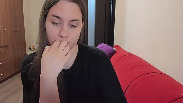 MioMoonlight online show from 24, 4, 2026