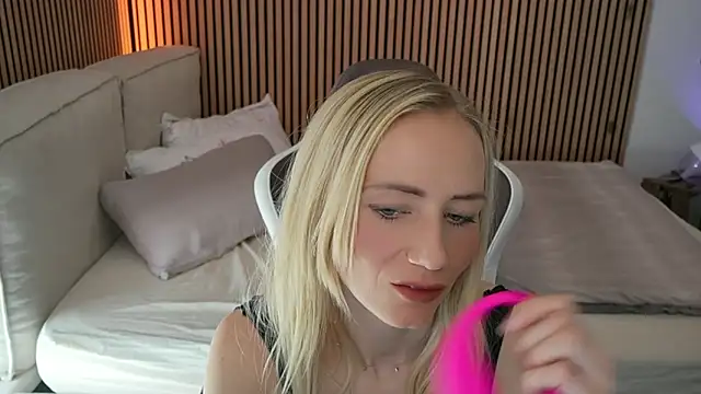 Ella Mysterie online show from 26, 4, 2026