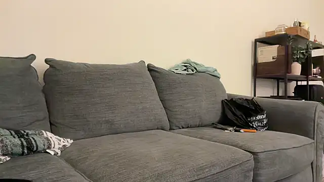 tinyterrors online show from 16, 4, 2026