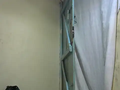 Snapshot of Rerpuss1 chatting on 14, 4, 2026 Rerpuss1 online show from 14, 4, 2026