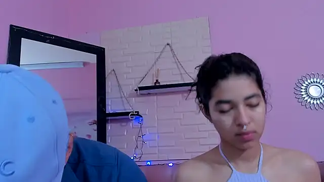 Snapshot of Aronandmoli69 chatting on 12, 6, 2026 Aronandmoli69 online show from 12, 6, 2026